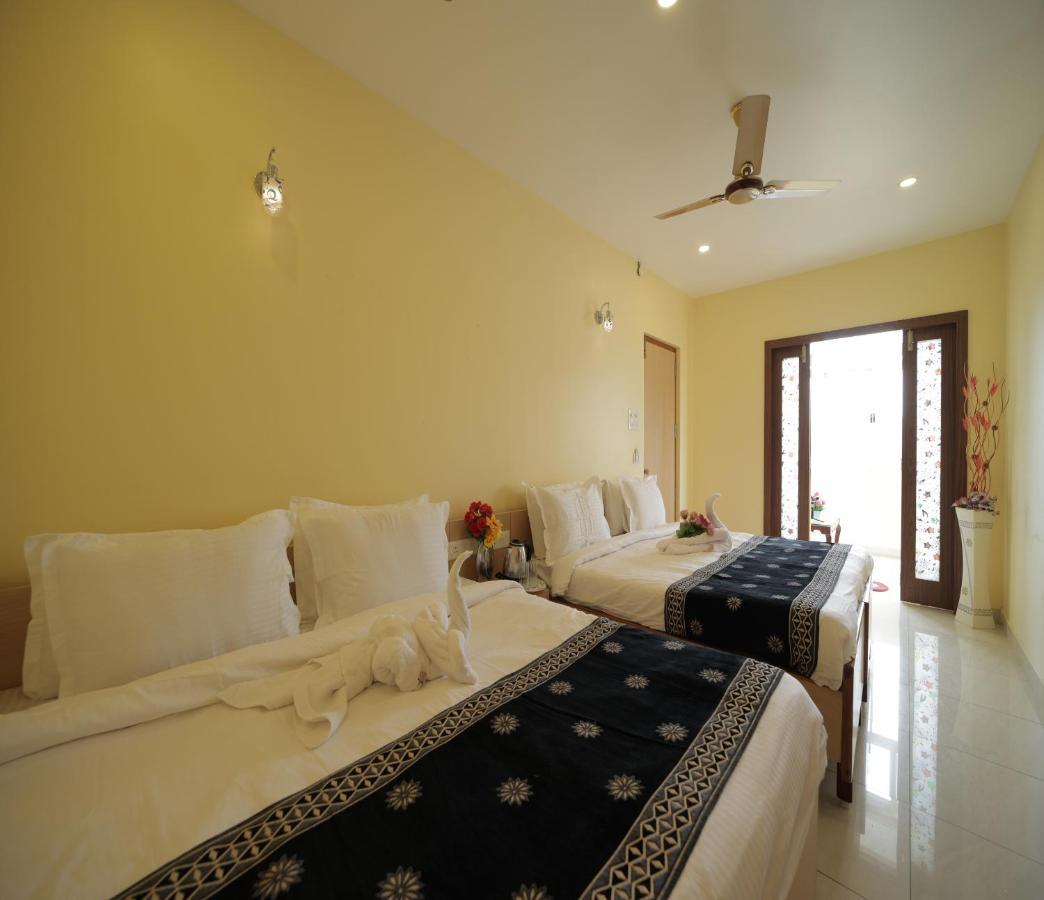 Nadanam Inn Puducherry Exterior foto
