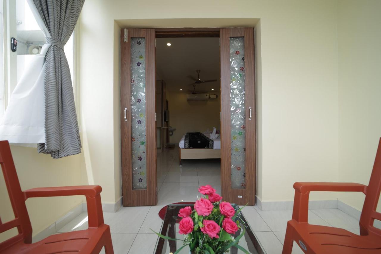 Nadanam Inn Puducherry Exterior foto